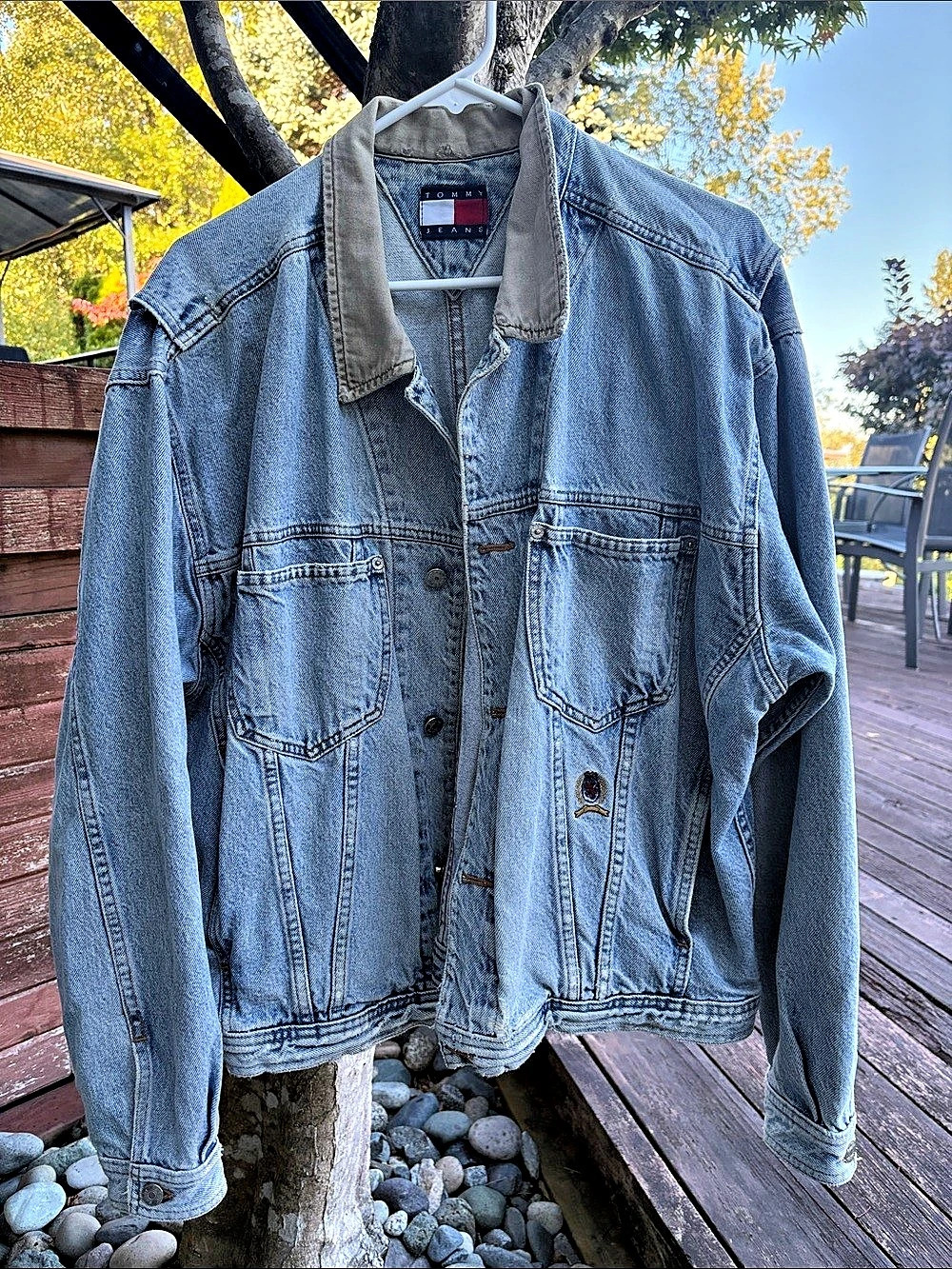 Vintage Tommy Jeans Denim Jacket in Blue